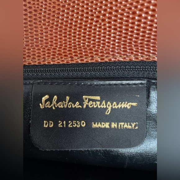 VGUC, Salvatore Ferragamo Vara, Lizard Embossed, Brown Leather Tote. Authentic - Picture 8 of 13